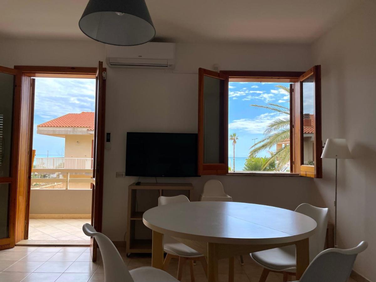 Beachfront Rooms Marina Di Ragusa Eksteriør bilde